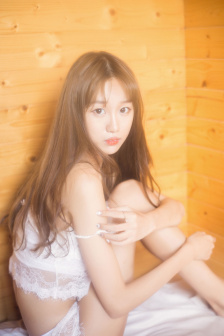 胸大的姑娘视频播放动漫